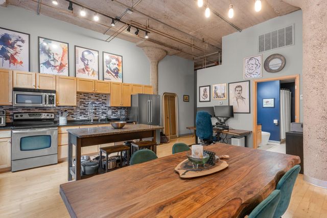 521 S 7th Street 223, Minneapolis, MN 55415