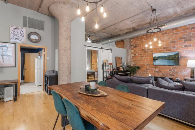 521 S 7th Street 223, Minneapolis, MN 55415