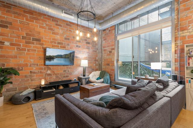 521 S 7th Street 223, Minneapolis, MN 55415