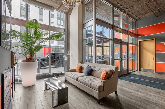 521 S 7th Street 223, Minneapolis, MN 55415