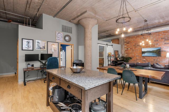 521 S 7th Street 223, Minneapolis, MN 55415