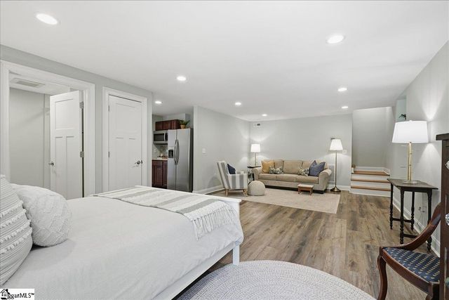 109 Trafalgar Road, Greenville, SC 29617