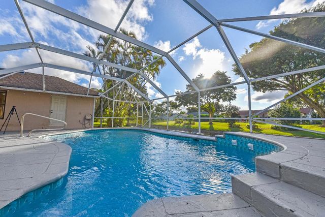 18300 181st Circle S, Boca Raton, FL 33498