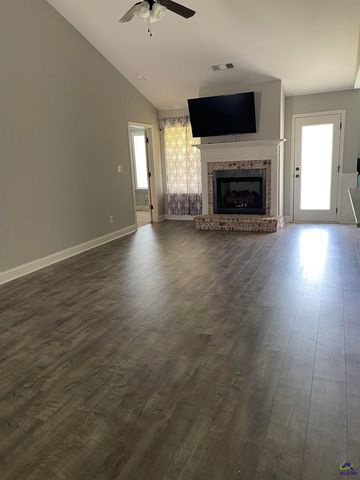 113 Sourwood Lane, Warner Robins, GA 31093