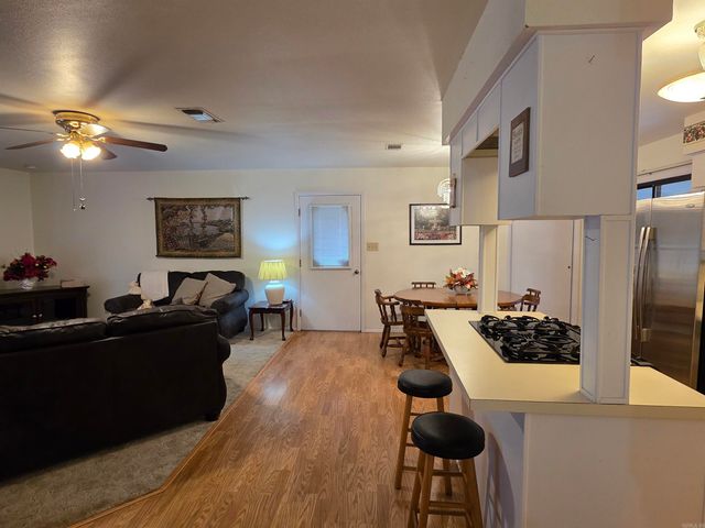 800 N Eve Street, Mena, AR 71953