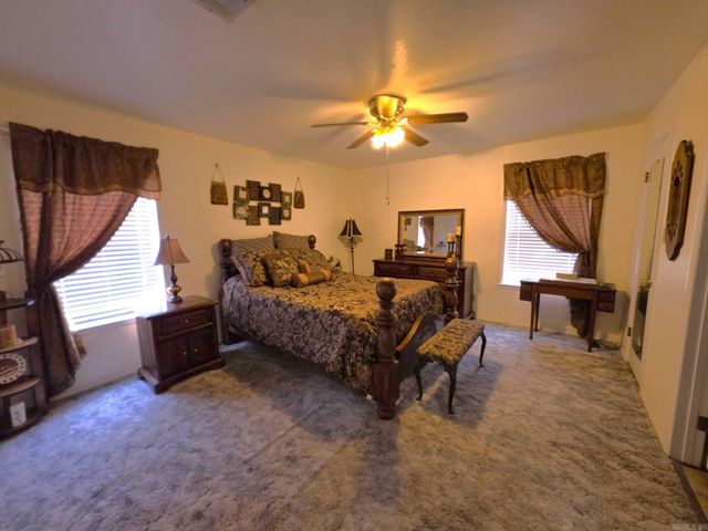 800 N Eve Street, Mena, AR 71953