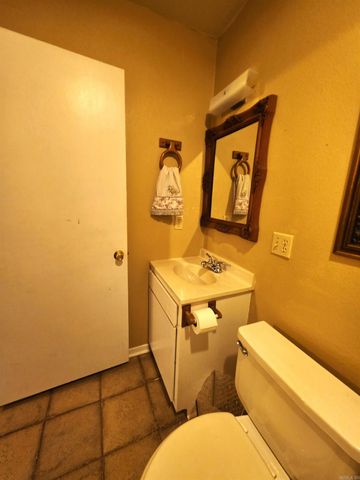 800 N Eve Street, Mena, AR 71953