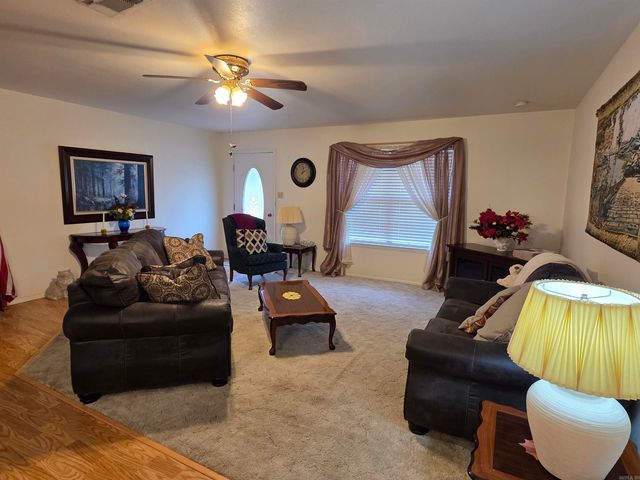 800 N Eve Street, Mena, AR 71953