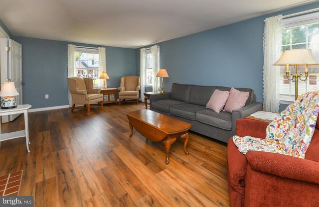 434 WESTWOOD DR, West Deptford, NJ 08096