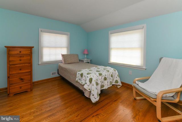434 WESTWOOD DR, West Deptford, NJ 08096