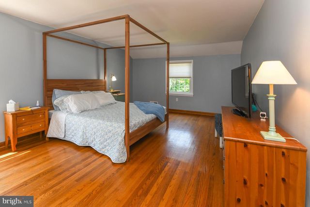 434 WESTWOOD DR, West Deptford, NJ 08096