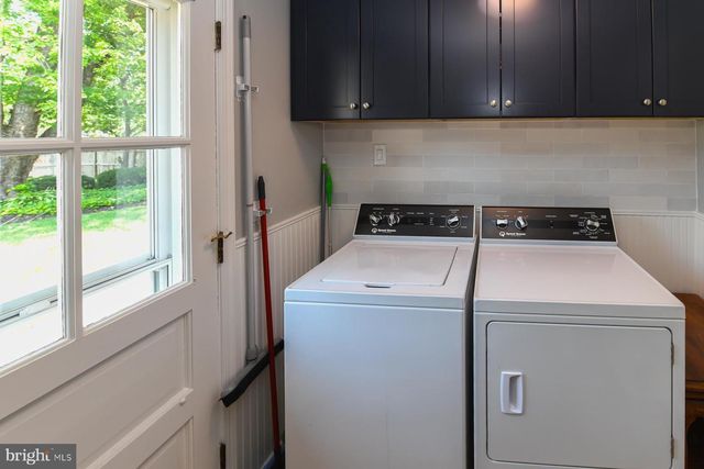 434 WESTWOOD DR, West Deptford, NJ 08096