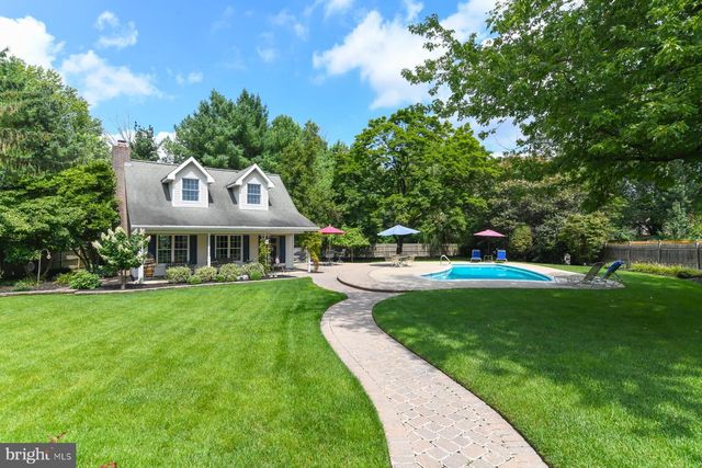 434 WESTWOOD DR, West Deptford, NJ 08096