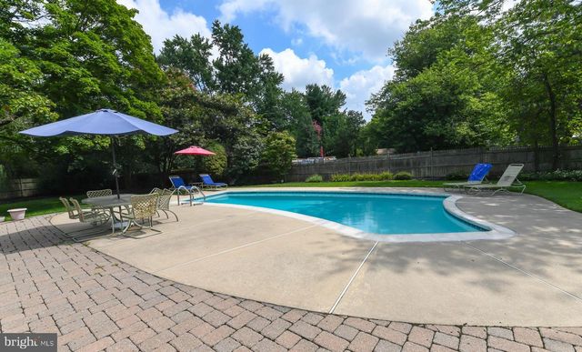 434 WESTWOOD DR, West Deptford, NJ 08096
