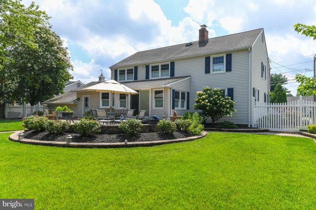 434 WESTWOOD DR, West Deptford, NJ 08096