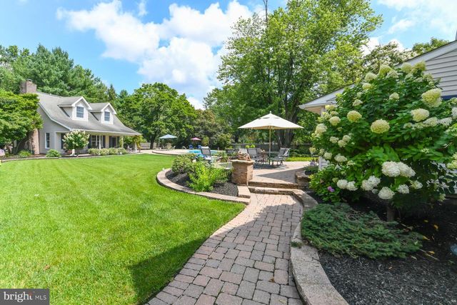434 WESTWOOD DR, West Deptford, NJ 08096