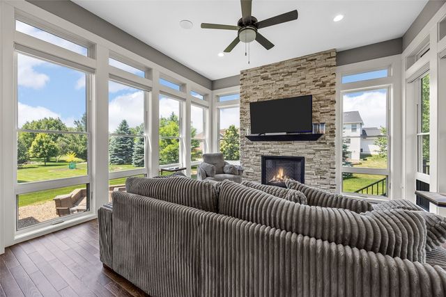2330 Timber Creek Drive, Marion, IA 52302