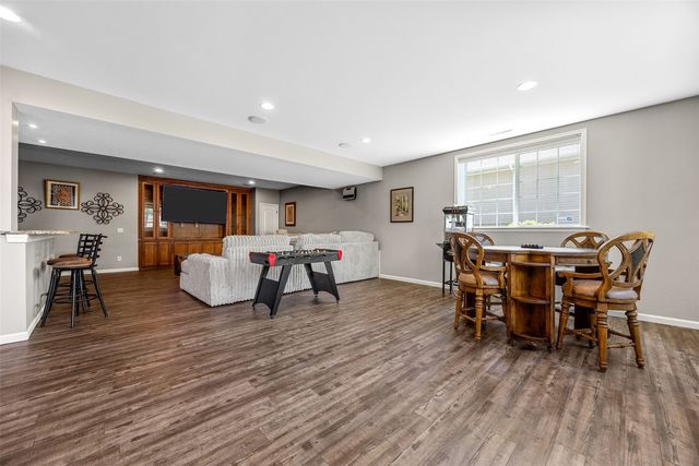 2330 Timber Creek Drive, Marion, IA 52302