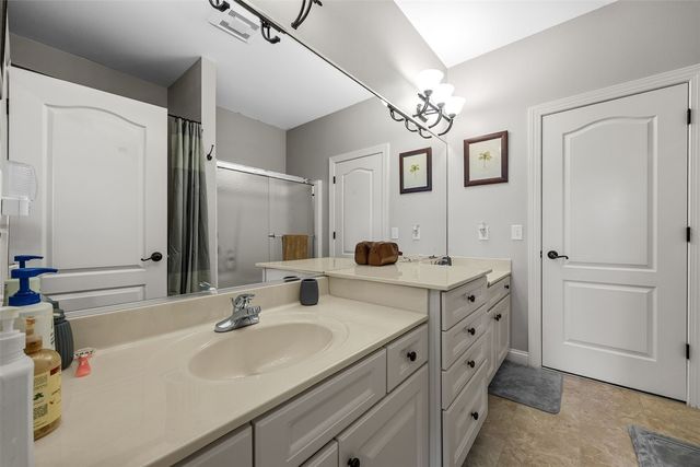 2330 Timber Creek Drive, Marion, IA 52302
