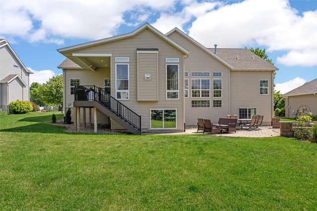 2330 Timber Creek Drive, Marion, IA 52302