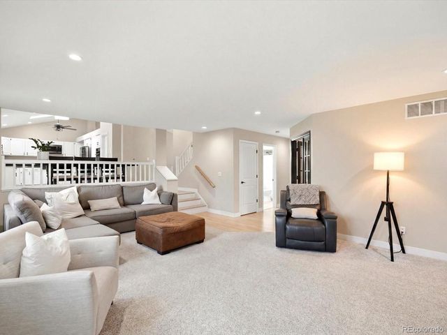 6194 S Van Gordon Way, Littleton, CO 80127