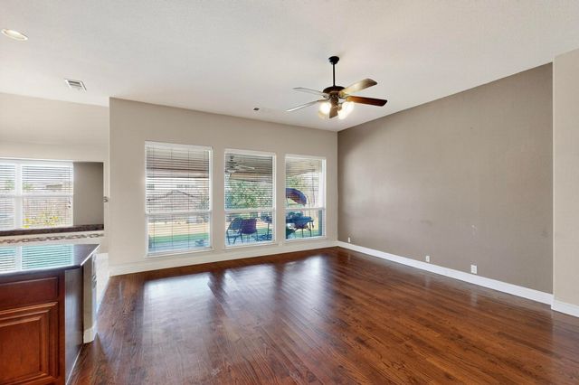 1310 Hearthstone Drive, Burleson, TX 76028