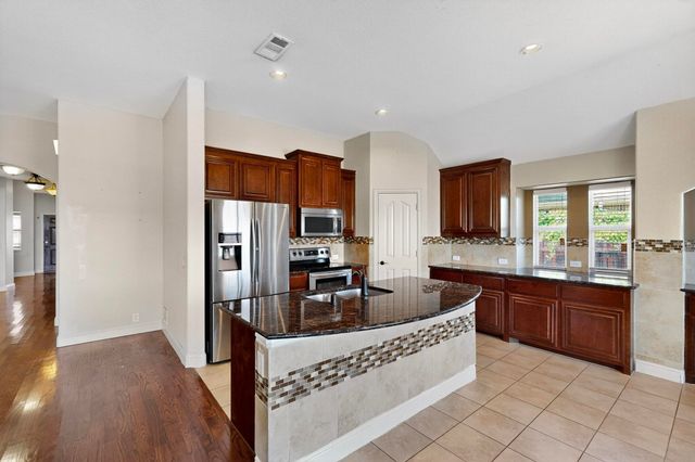 1310 Hearthstone Drive, Burleson, TX 76028