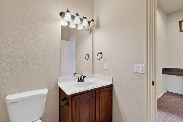 1310 Hearthstone Drive, Burleson, TX 76028