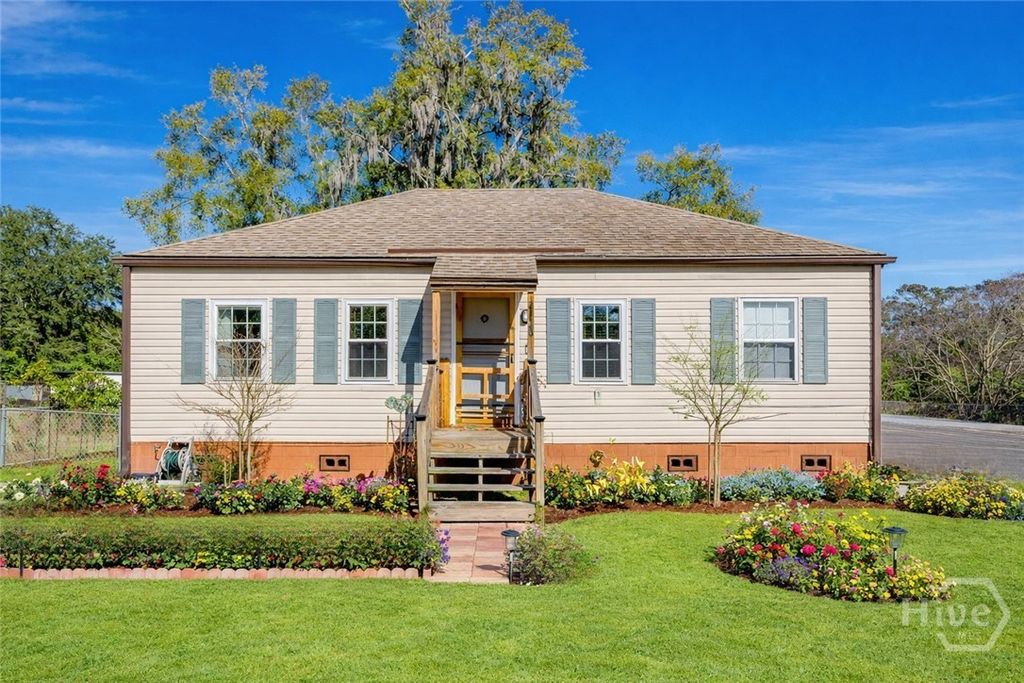 2130 Hanson Street, Savannah, GA 31404