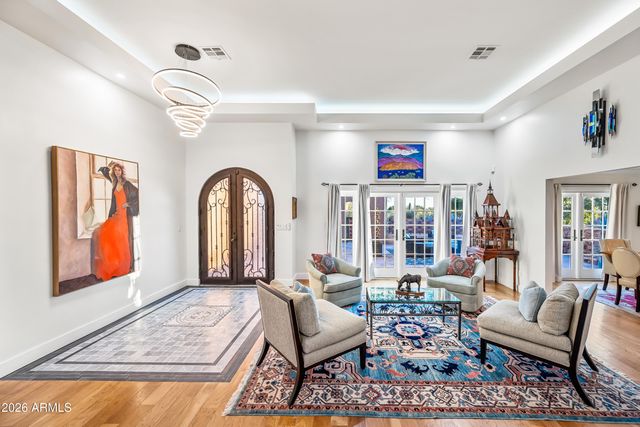 7468 E STAGECOACH Pass E, Carefree, AZ 85377