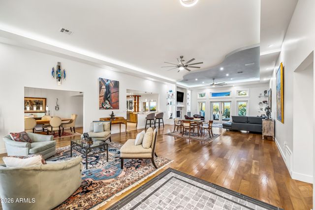 7468 E STAGECOACH Pass E, Carefree, AZ 85377