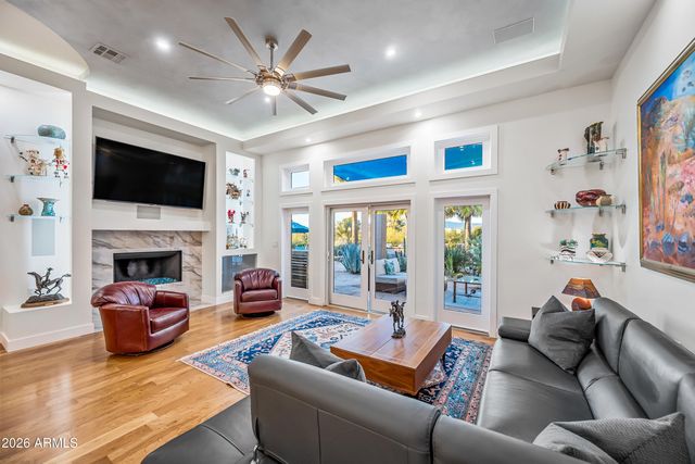 7468 E STAGECOACH Pass E, Carefree, AZ 85377