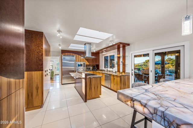 7468 E STAGECOACH Pass E, Carefree, AZ 85377