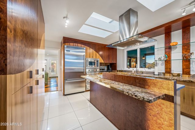 7468 E STAGECOACH Pass E, Carefree, AZ 85377