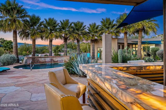 7468 E STAGECOACH Pass E, Carefree, AZ 85377