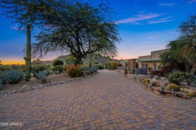 7468 E STAGECOACH Pass E, Carefree, AZ 85377