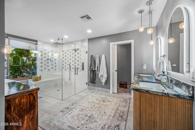 7468 E STAGECOACH Pass E, Carefree, AZ 85377