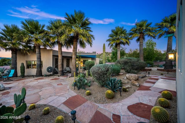 7468 E STAGECOACH Pass E, Carefree, AZ 85377