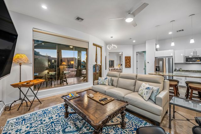 7468 E STAGECOACH Pass E, Carefree, AZ 85377