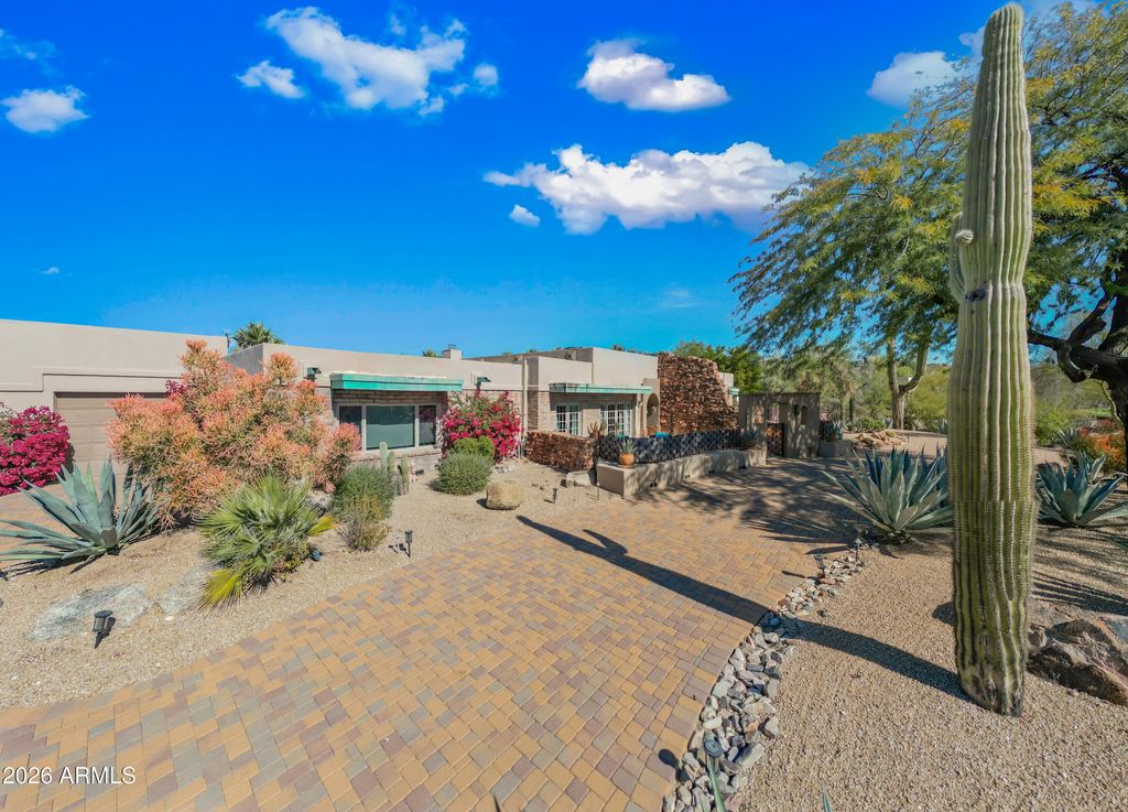 Image 65 of property listing at 7468 E STAGECOACH Pass, Carefree, AZ 85377