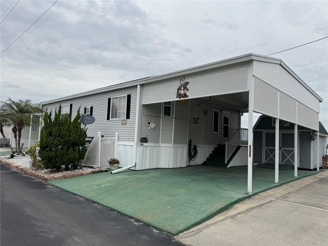 6194 PARKWAY E, St Cloud, FL 34771