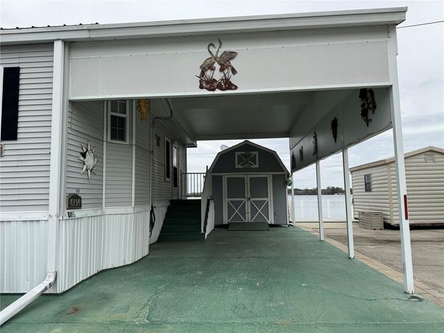 6194 PARKWAY E, St Cloud, FL 34771