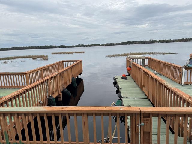 6194 PARKWAY E, St Cloud, FL 34771