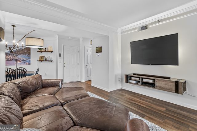 275 13th Street NE 1008, Atlanta, GA 30309