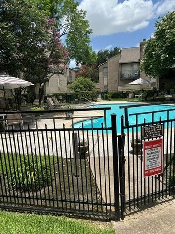 2021 Spenwick Drive 624, Houston, TX 77055