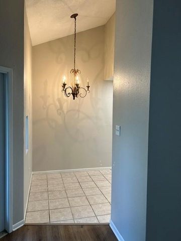 2021 Spenwick Drive 624, Houston, TX 77055