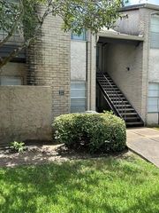 2021 Spenwick Drive 624, Houston, TX 77055