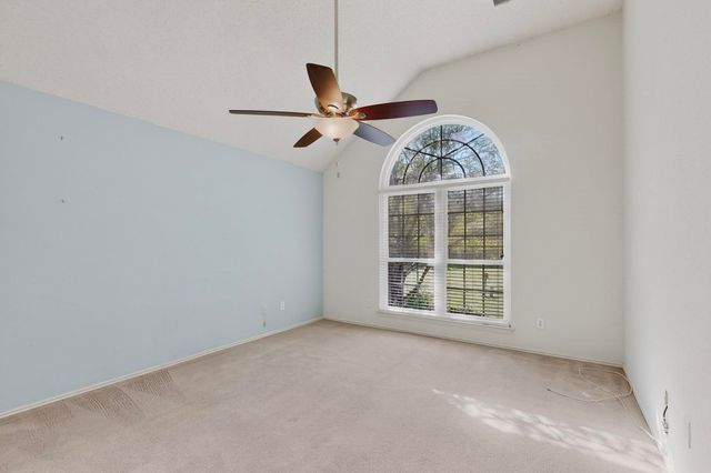 2086 Montclair Lane, Lewisville, TX 75067