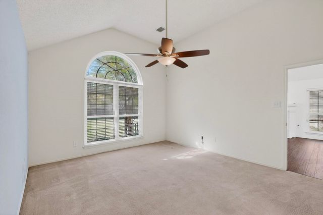 2086 Montclair Lane, Lewisville, TX 75067