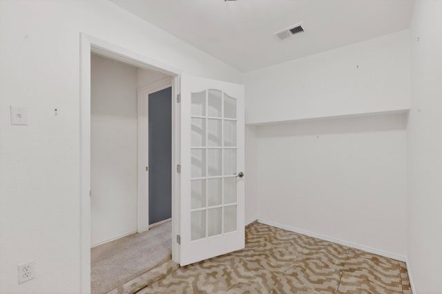 2086 Montclair Lane, Lewisville, TX 75067